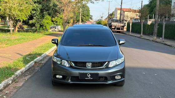 HONDA CIVIC 1.8 EXS 16V FLEX 4P AUTOMÁTICO HONDA CIVIC 1.8 EXS 16V FLEX 4P AUTOMÁTICO